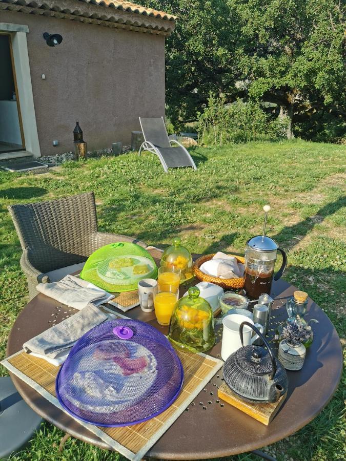 La Peyregoune, Logement En Pleine Nature Et Table D'Hotes Blieux Exteriör bild